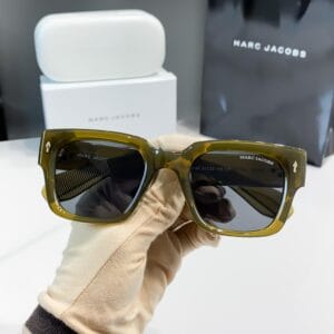 Marc Jacobs M-11-26