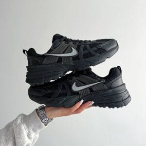 Nike V2K Run Black