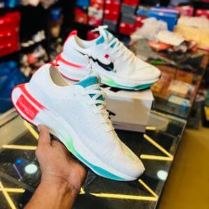 Nike invincible run